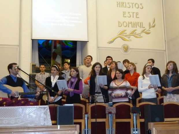 P1080330 Tinerii Bisericii Nădejdea
