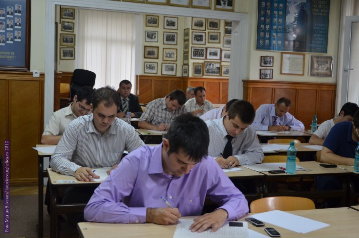 Studenții ITB în licență (2012)