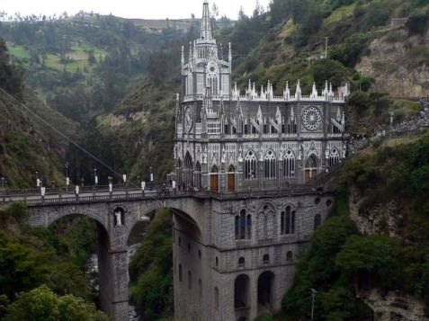 Catedrala Las Lajas, America de Sud (9am.ro)