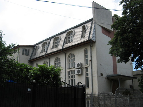 Biserica Baptistă Nădejdea București (panoramio.com - 13.09.2014)