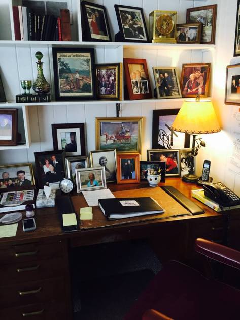 Billi Graham's desk, photo Franklin Graham