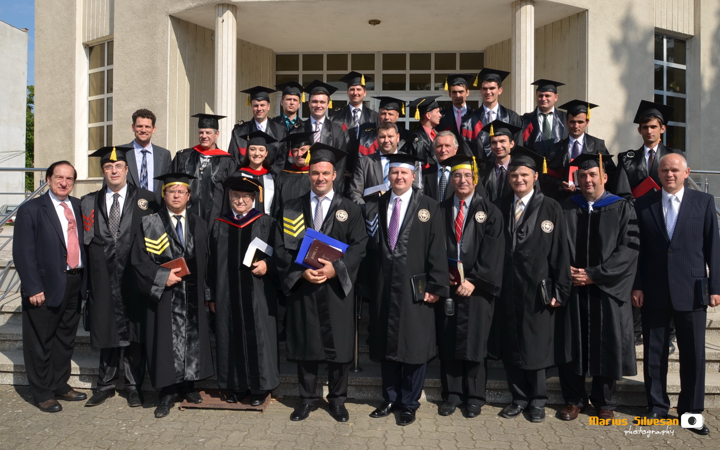 Promoția 2015 a ITBB alături de corpul profesoral la Betel Făget